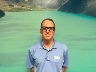 Staff member Karl Schilling from ID_8aa6de7d9aee
