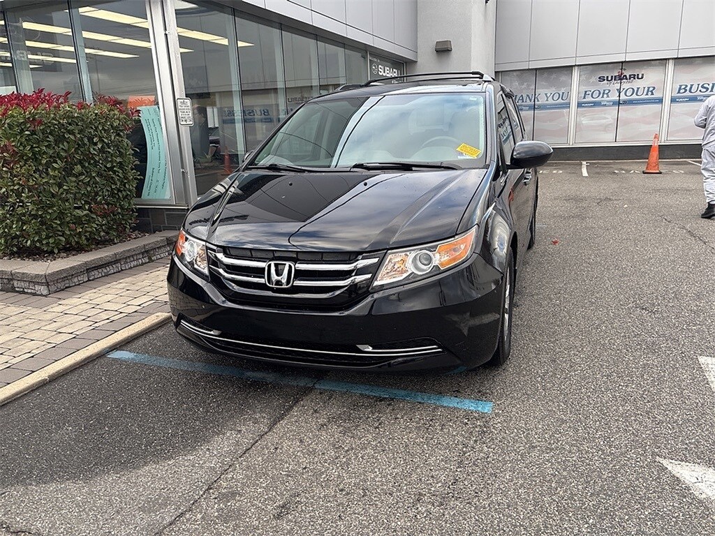 2015 Honda Odyssey EX photo 3