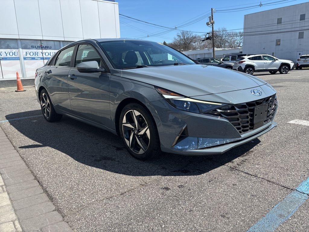 Used 2021 Hyundai Elantra SEL Sedan