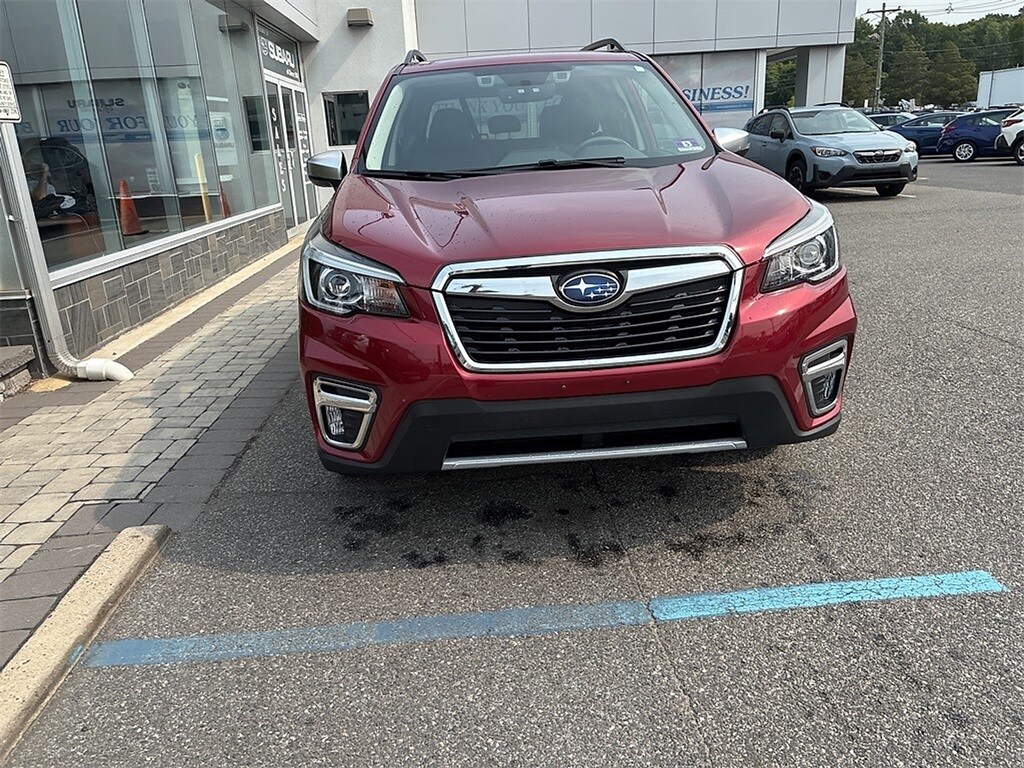 2019 Subaru Forester Touring photo 4