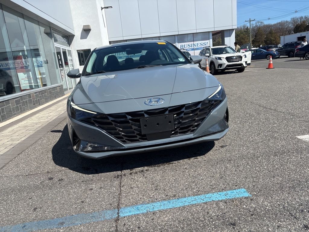 Used 2021 Hyundai Elantra SEL Sedan