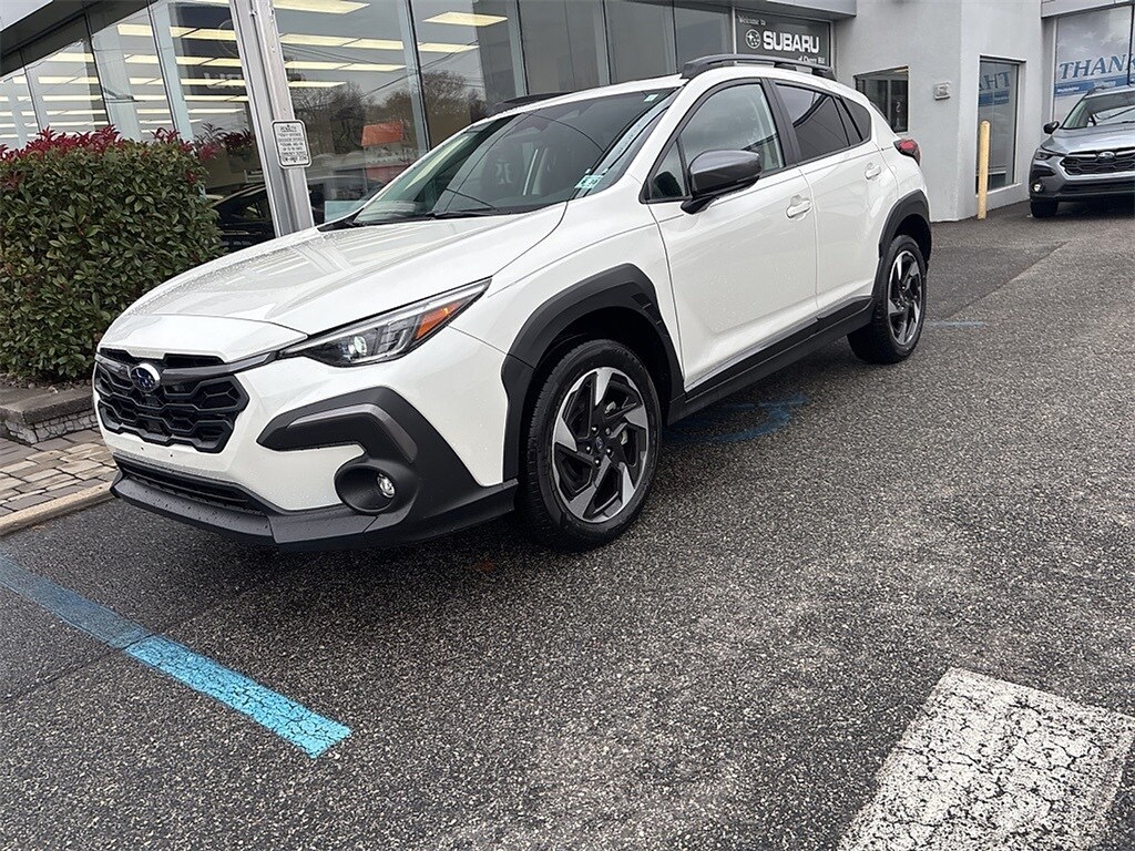 2025 Subaru Crosstrek Limited photo 3