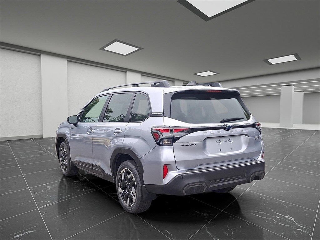 2025 Subaru Forester Limited photo 3