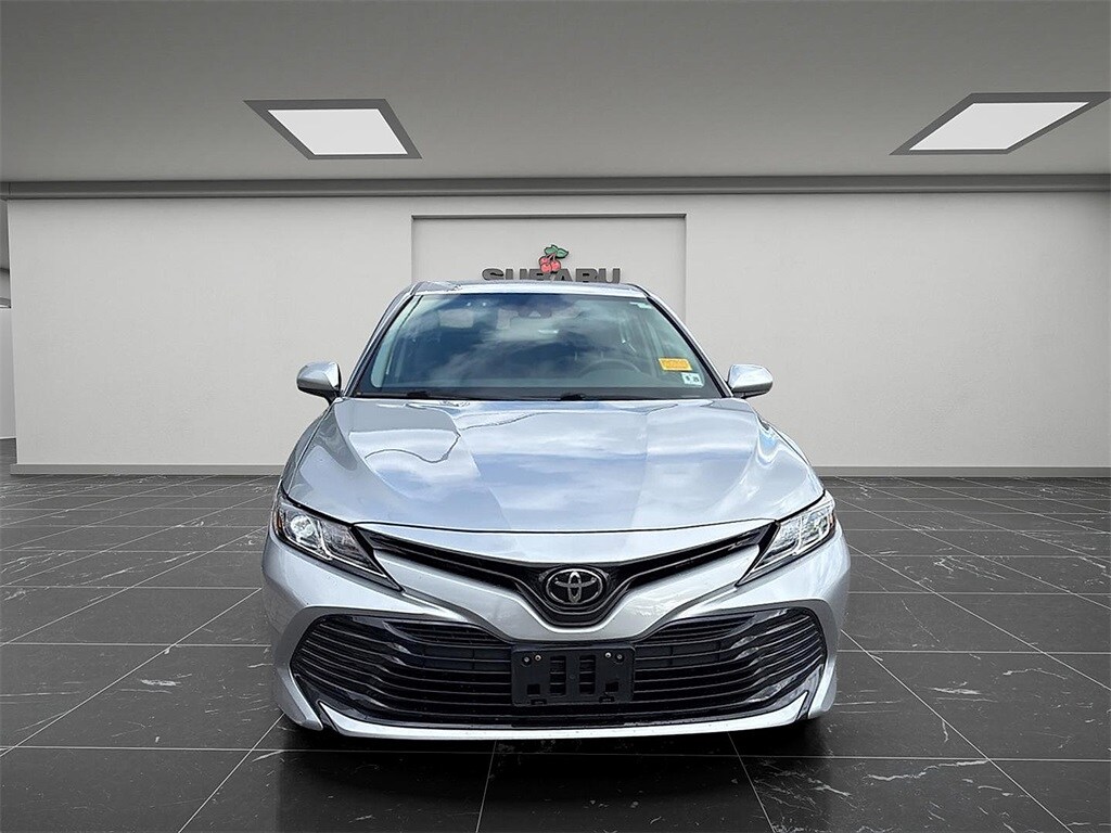 2020 Toyota Camry LE photo 4