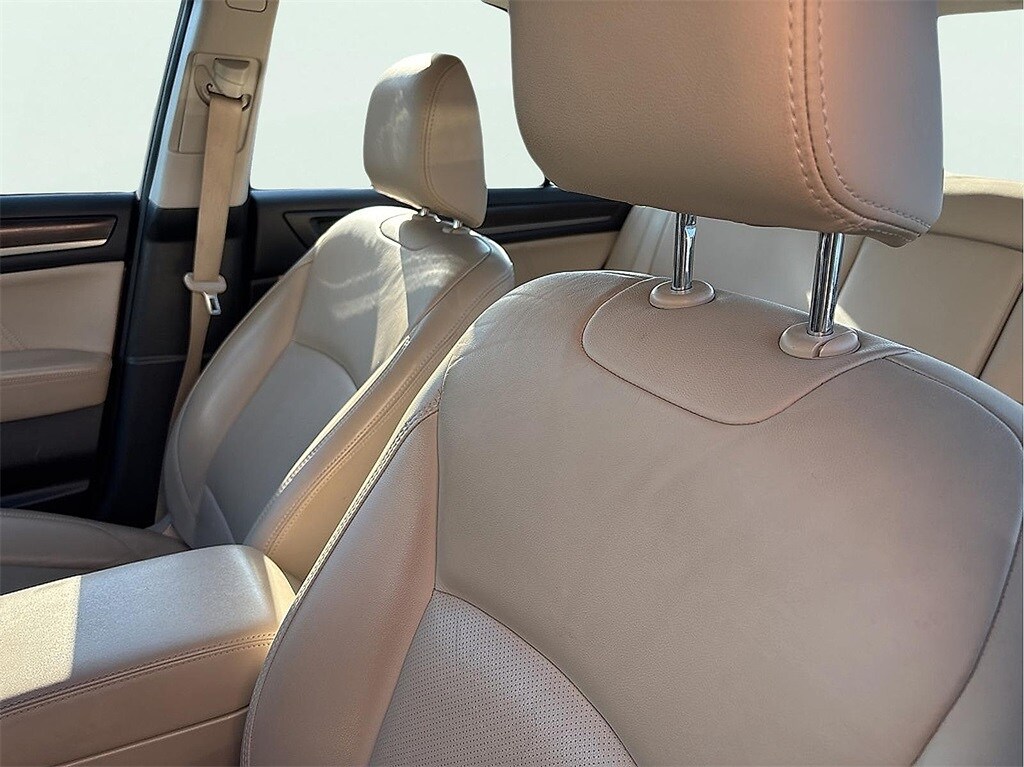 2018 Subaru Legacy 2.5i photo 2