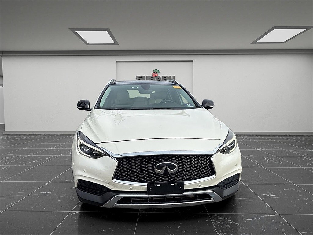 2019 Infiniti QX30 Luxe photo 4