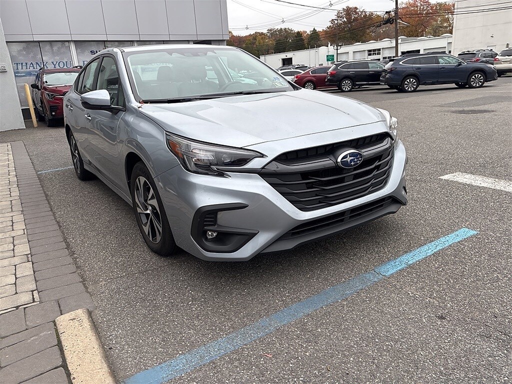 2023 Subaru Legacy Premium photo 2