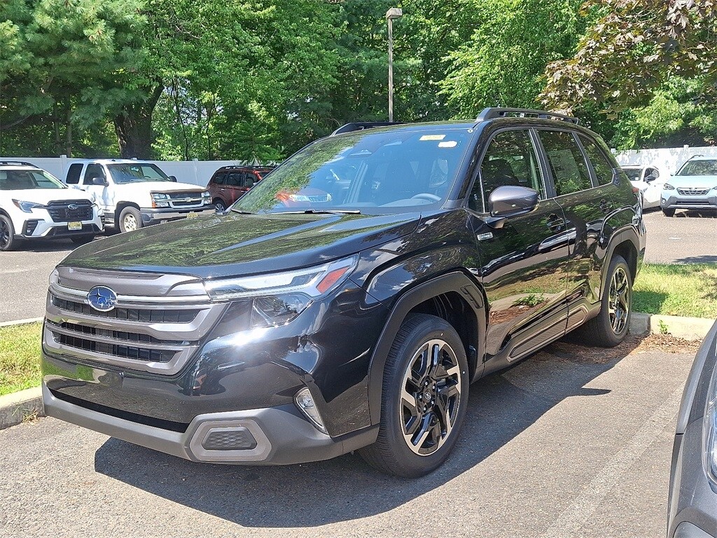 2025 Subaru Forester Limited photo 3