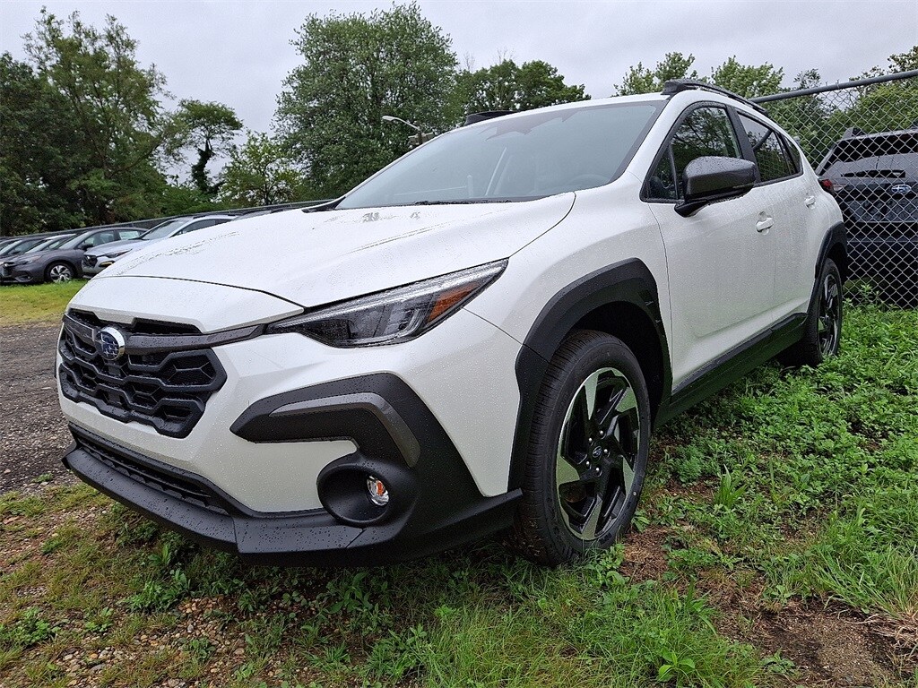 2025 Subaru Crosstrek Limited photo 2