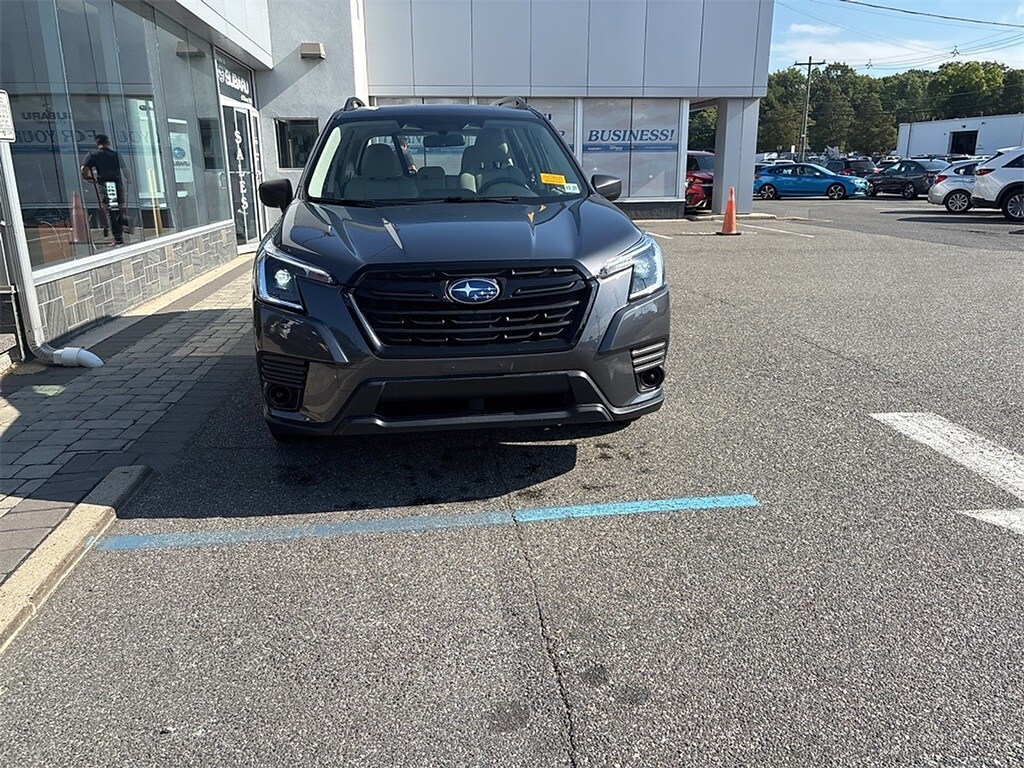 2023 Subaru Forester Base photo 2