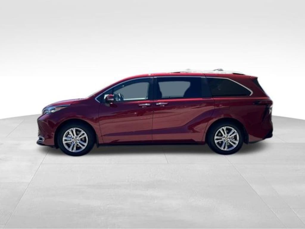 Used 2024 Toyota Sienna Platinum 7 Passenger Van Passenger Van