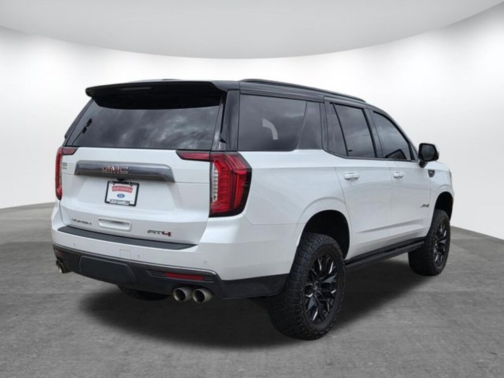 Used 2024 GMC Yukon AT4 SUV