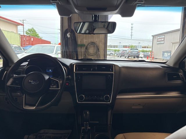 2018 Subaru Outback Limited - Photo 17