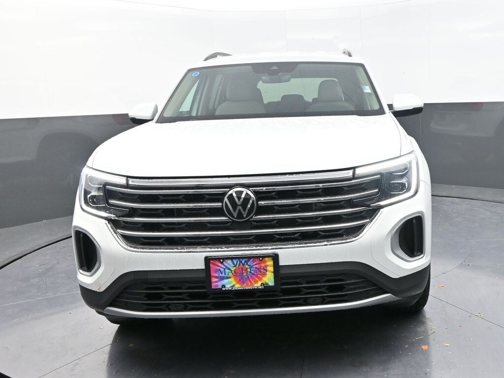 Used 2025 Volkswagen Atlas 2.0T SE SUV