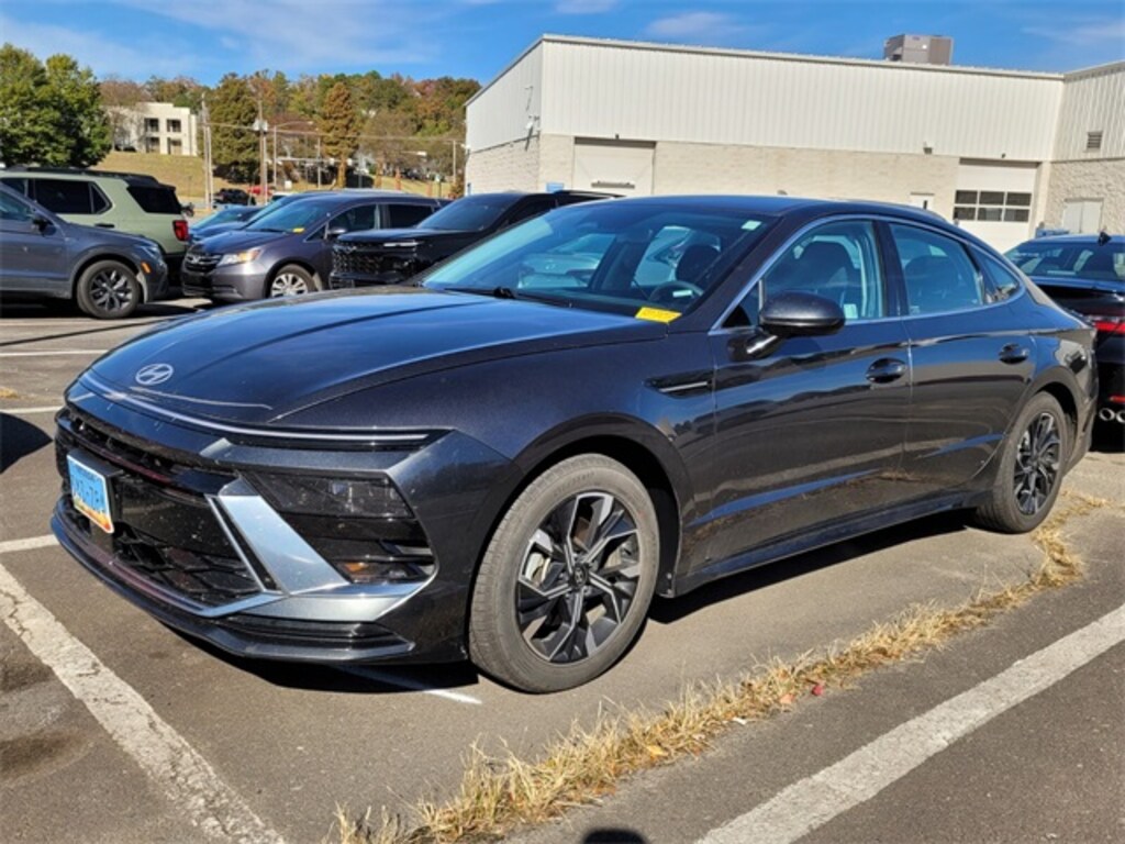 Used 2024 Hyundai Sonata SEL Sedan