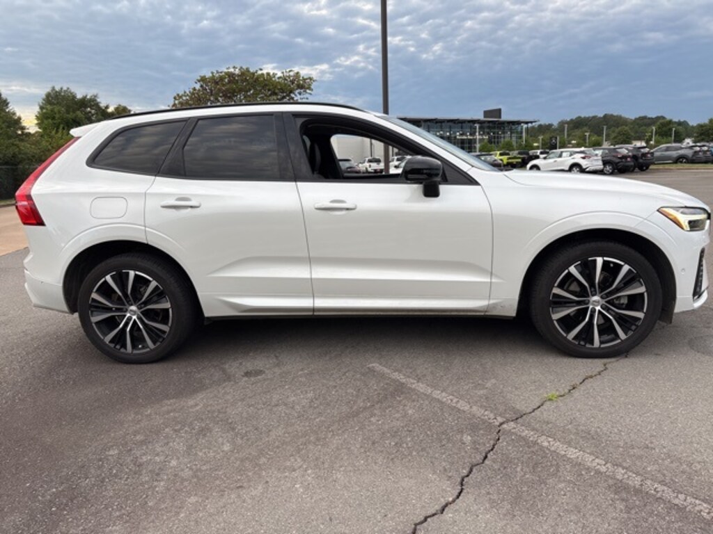 Used 2023 Volvo XC60 B5 FWD Plus Dark SUV