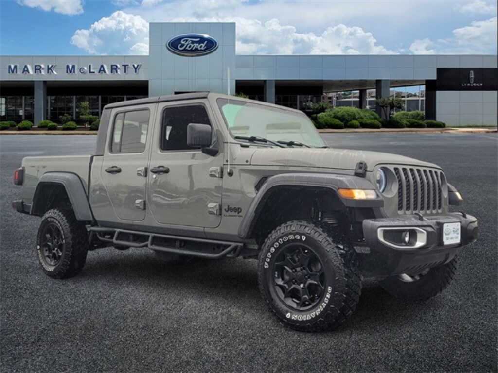 Used 2021 Jeep Gladiator Sport Truck Crew Cab
