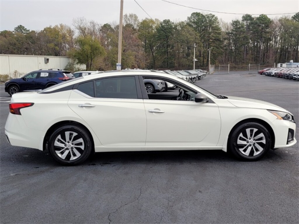 Used 2025 Nissan Altima S Sedan