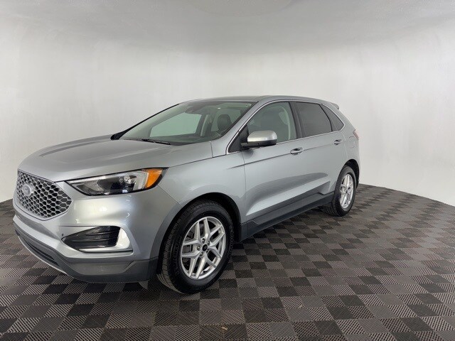2024 Ford Edge SEL photo 3