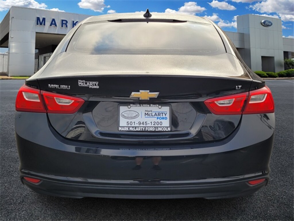 Used 2017 Chevrolet Malibu LT w/1LT Sedan