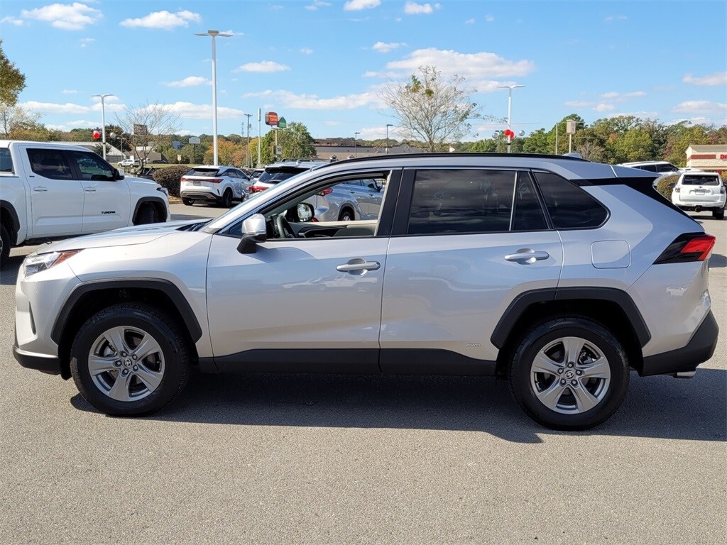 Used 2022 Toyota RAV4 Hybrid XLE SUV