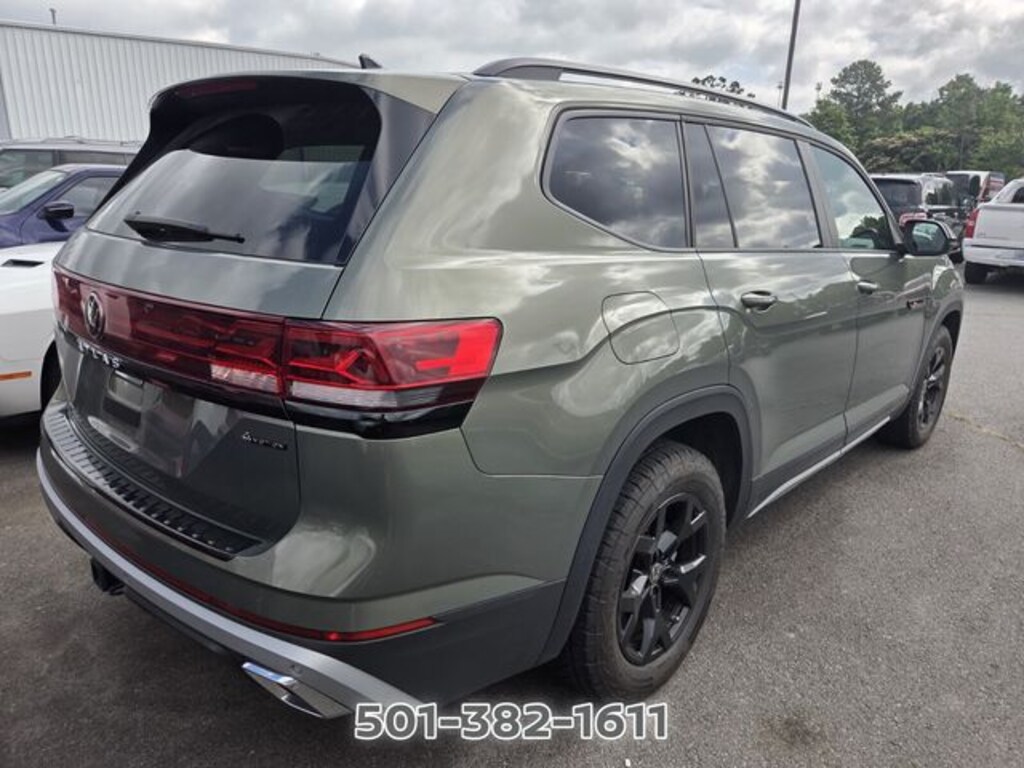 Used 2024 Volkswagen Atlas 2.0T Peak Edition SE w/Technology SUV