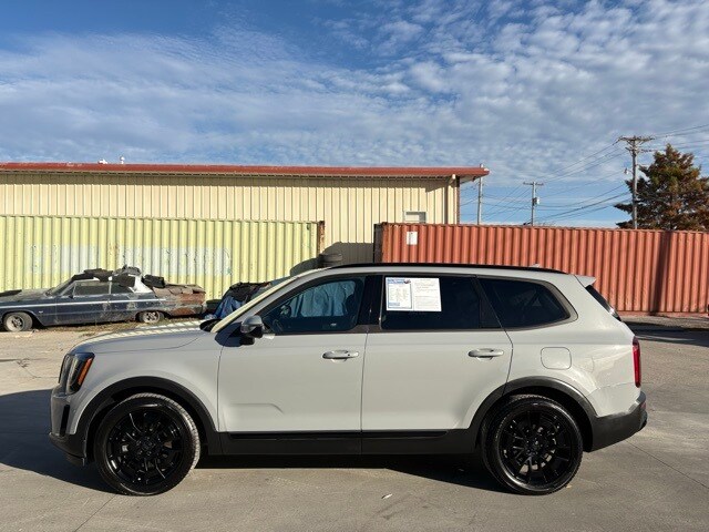 2021 Kia Telluride EX photo 2