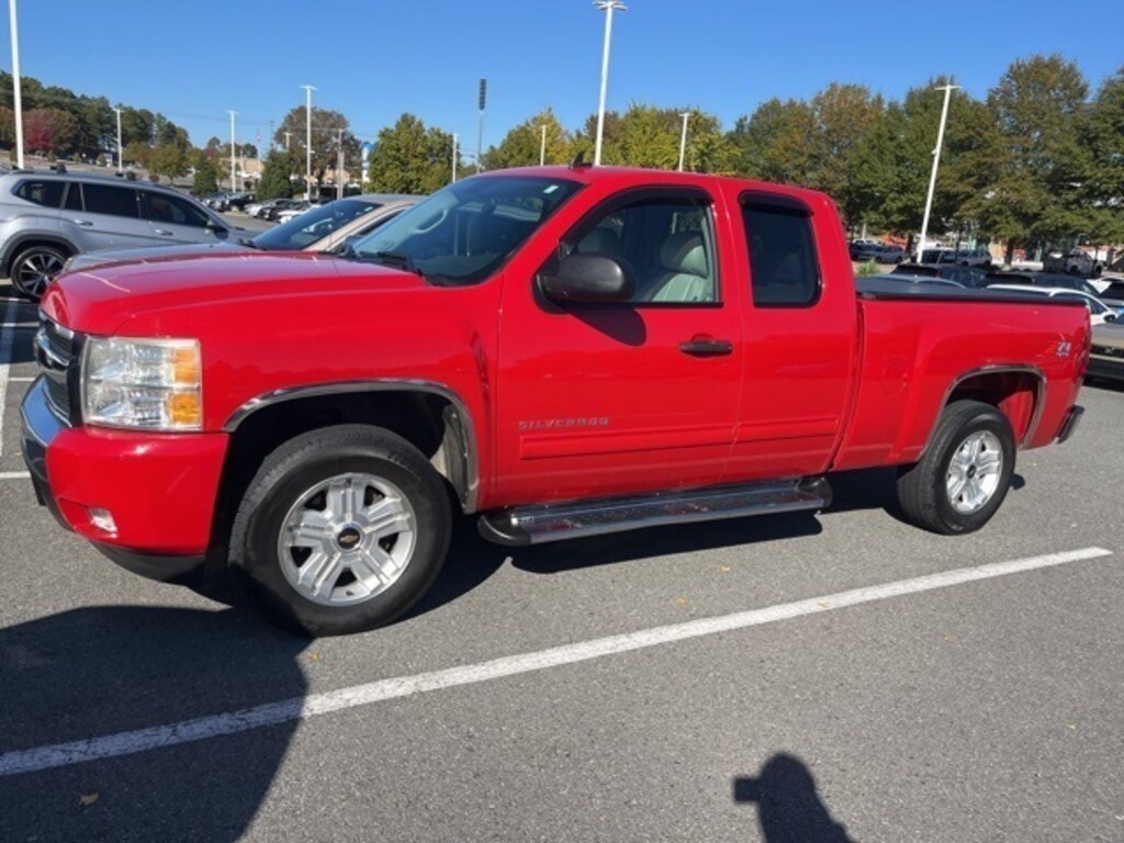 Used 2011 Chevrolet Silverado 1500 LT Truck Extended Cab