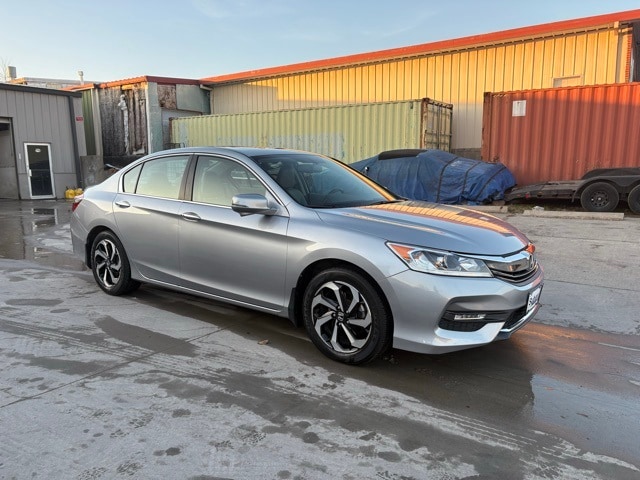 2017 Honda Accord EX-L's photo