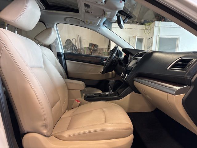 2018 Subaru Outback Limited - Photo 13