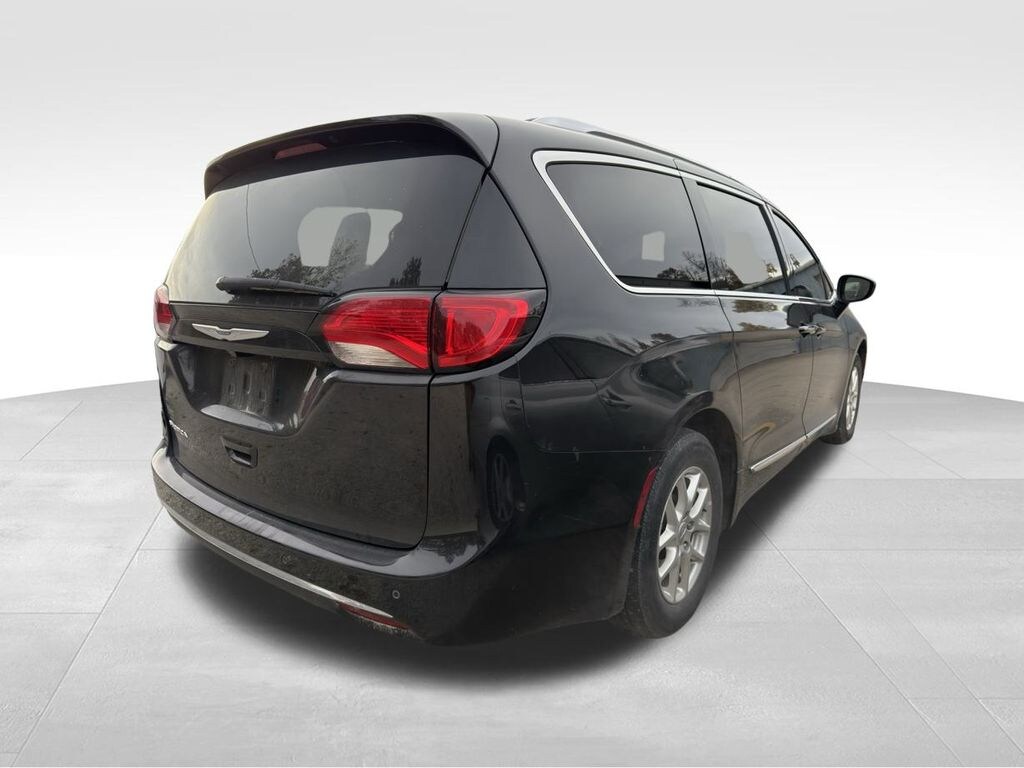Used 2020 Chrysler Pacifica Touring L Van Passenger Van