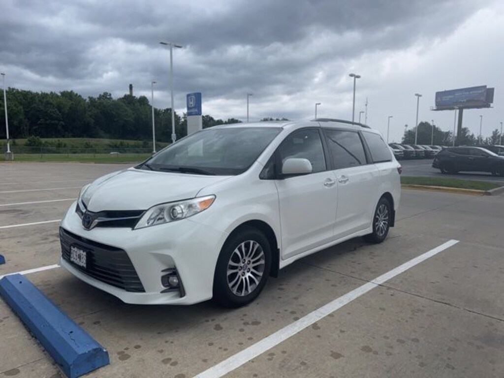 Used 2019 Toyota Sienna XLE 8 Passenger Van