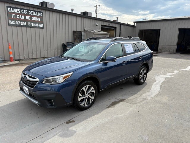 2022 Subaru Outback Limited photo 3
