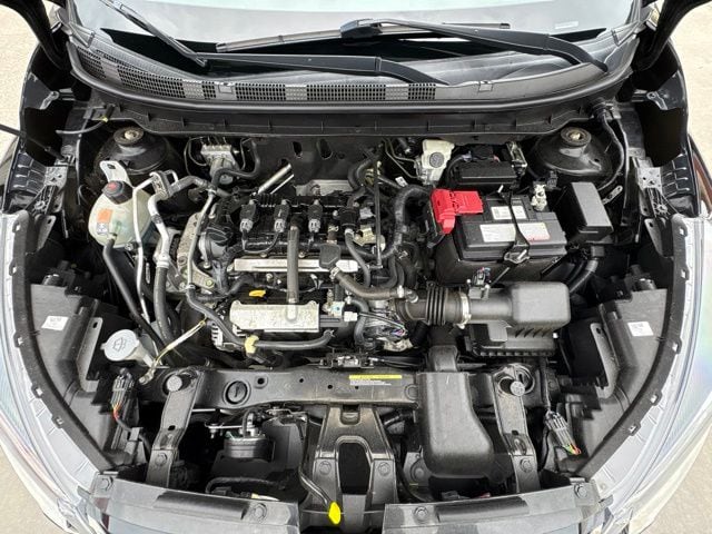 2023 Nissan Kicks SR - Photo 10
