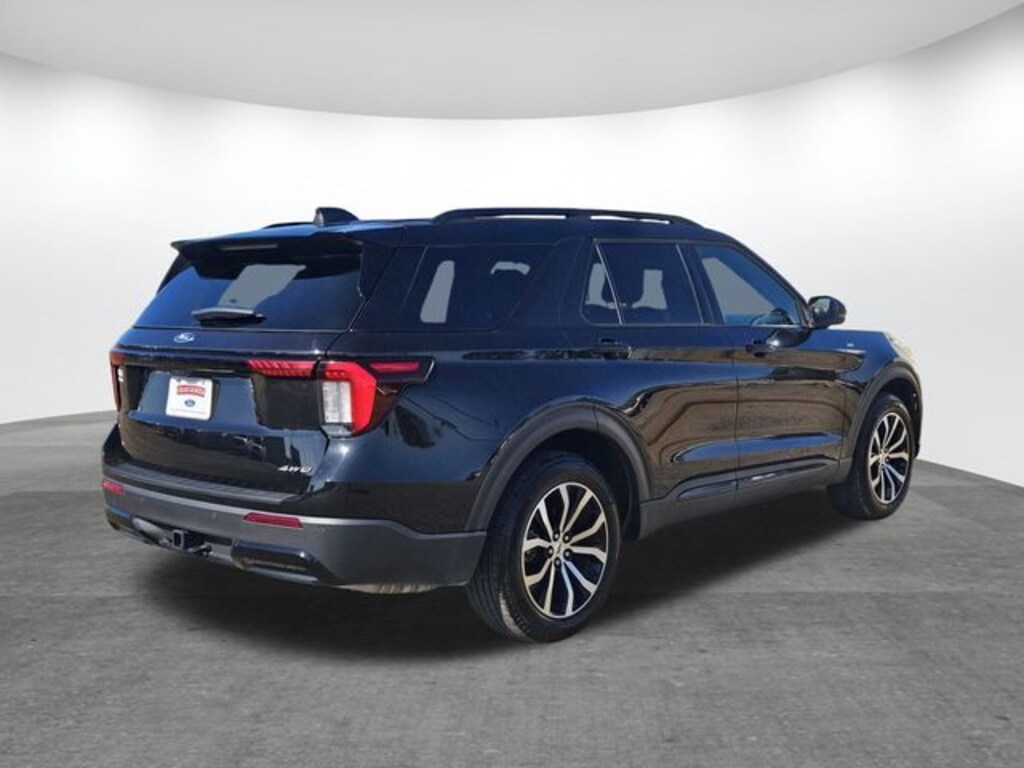 Used 2025 Ford Explorer ST-Line SUV