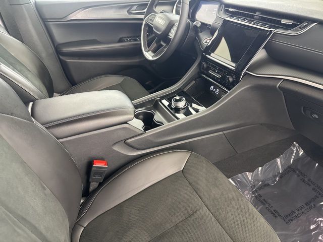 2025 Jeep Grand Cherokee Altitude - Photo 26