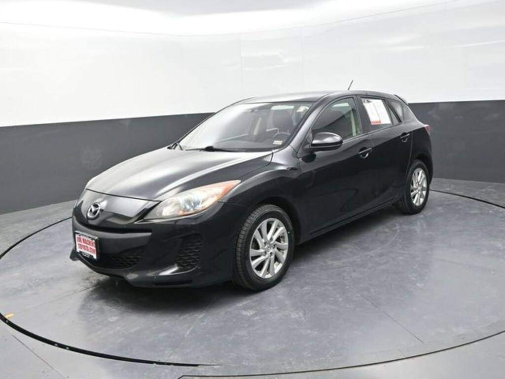 Used 2012 Mazda Mazda3 i Touring Hatchback