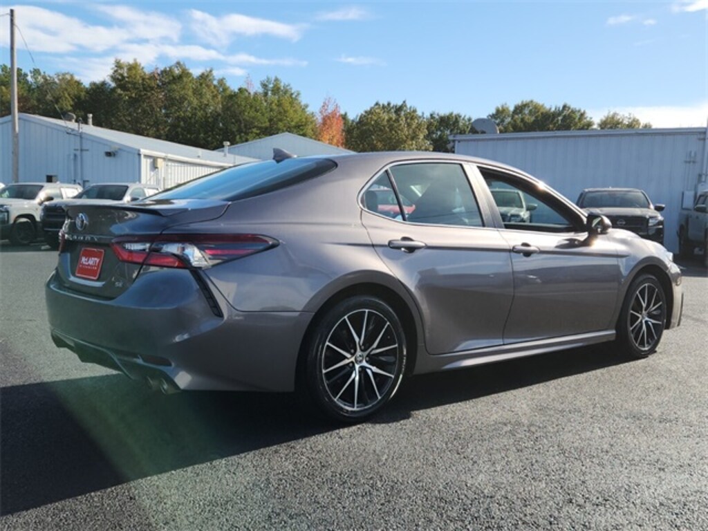 Used 2023 Toyota Camry SE Sedan