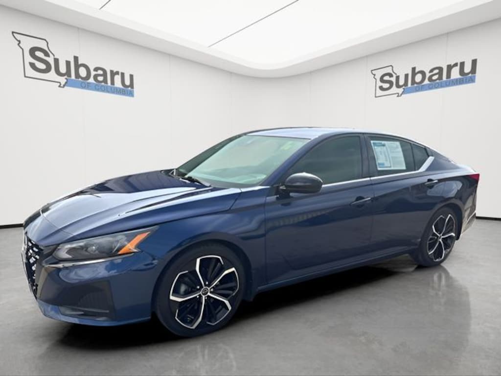 Used 2023 Nissan Altima 2.5 SR Sedan