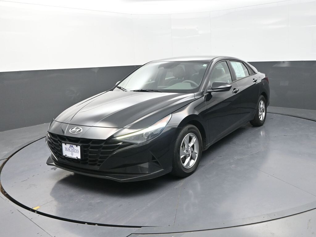 Used 2021 Hyundai Elantra SE Sedan