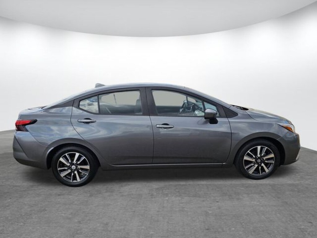 Used 2021 Nissan Versa 1.6 SV Sedan