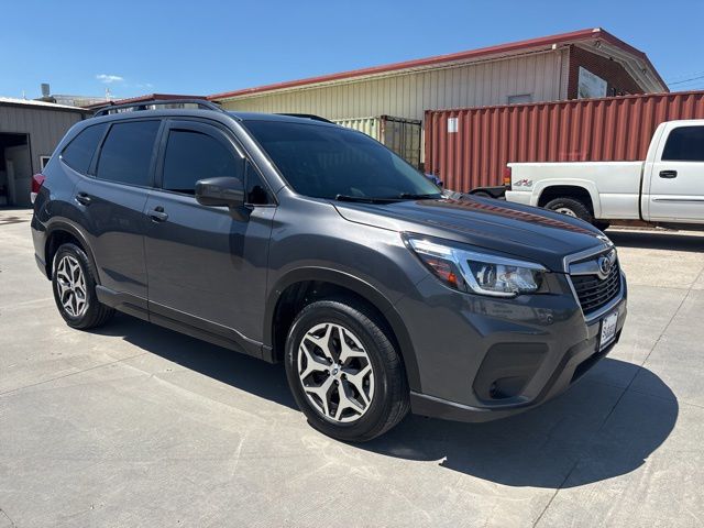 2020 Subaru Forester Premium's photo