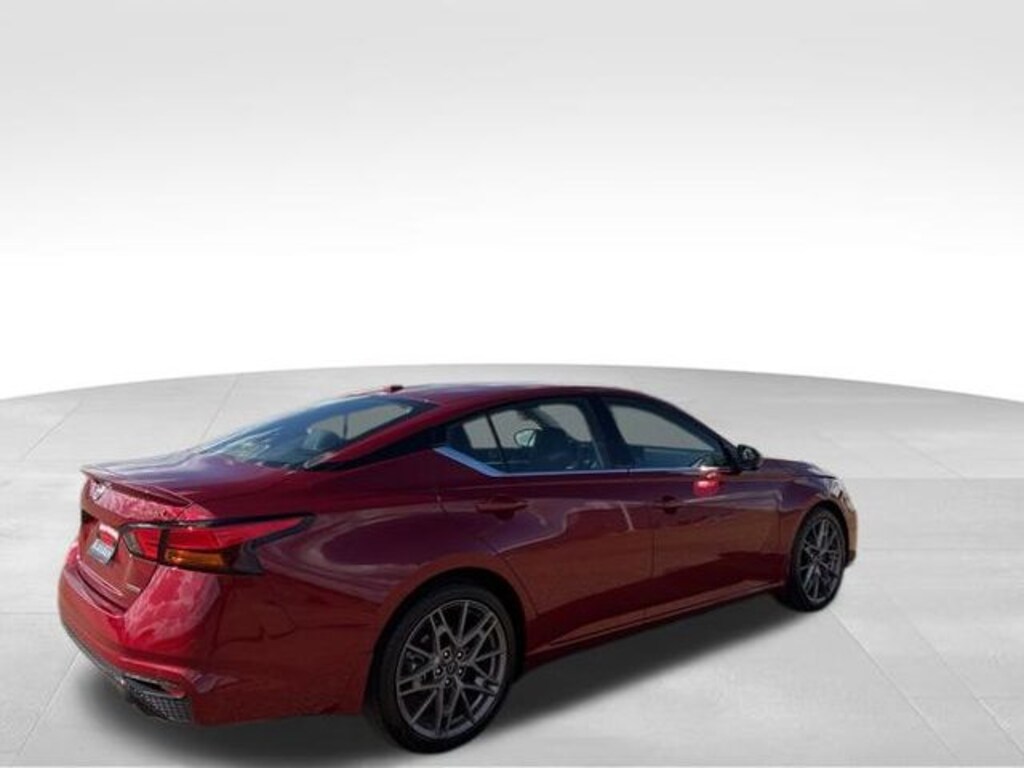 Certified 2024 Nissan Altima 2.0 SR Sedan