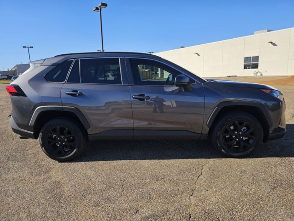 Used 2021 Toyota RAV4 LE SUV