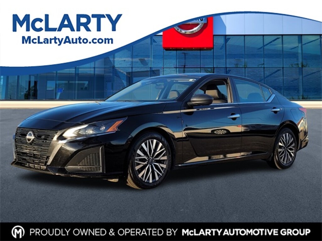 Used 2024 Nissan Altima 2.5 SV Sedan