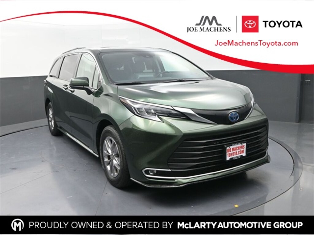 Used 2024 Toyota Sienna XLE Van Passenger Van