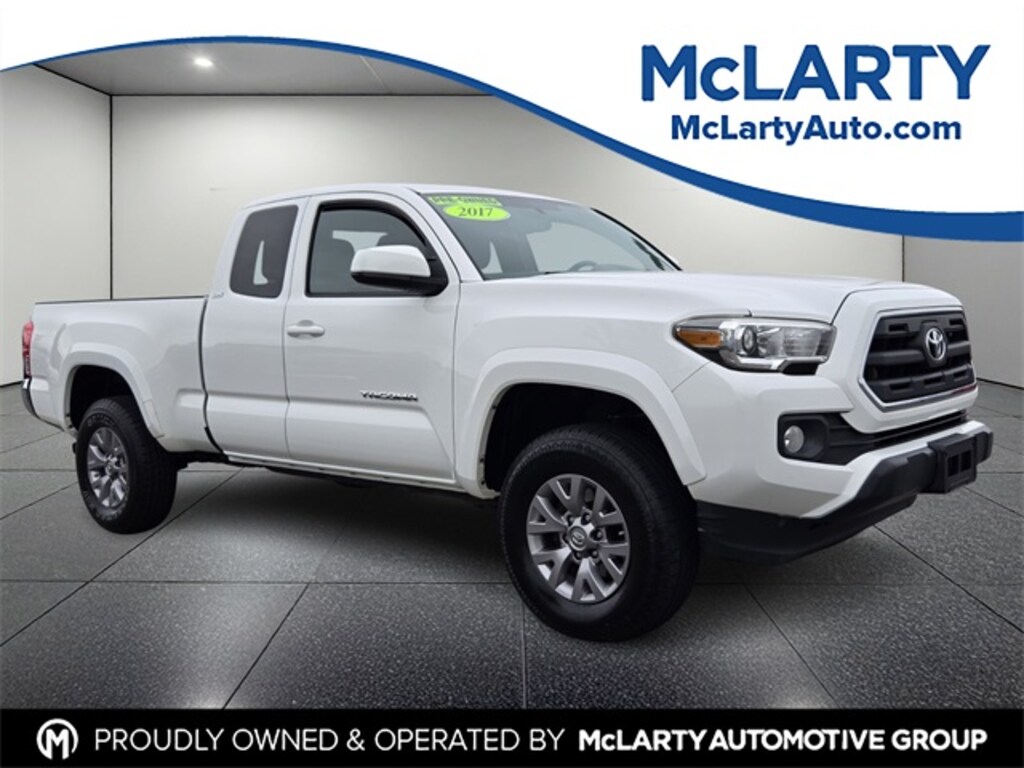 Used 2017 Toyota Tacoma Truck Access Cab