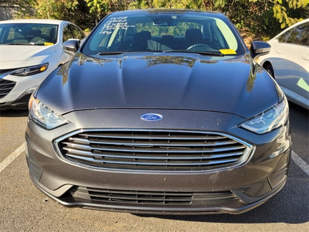 Used 2020 Ford Fusion SE Sedan