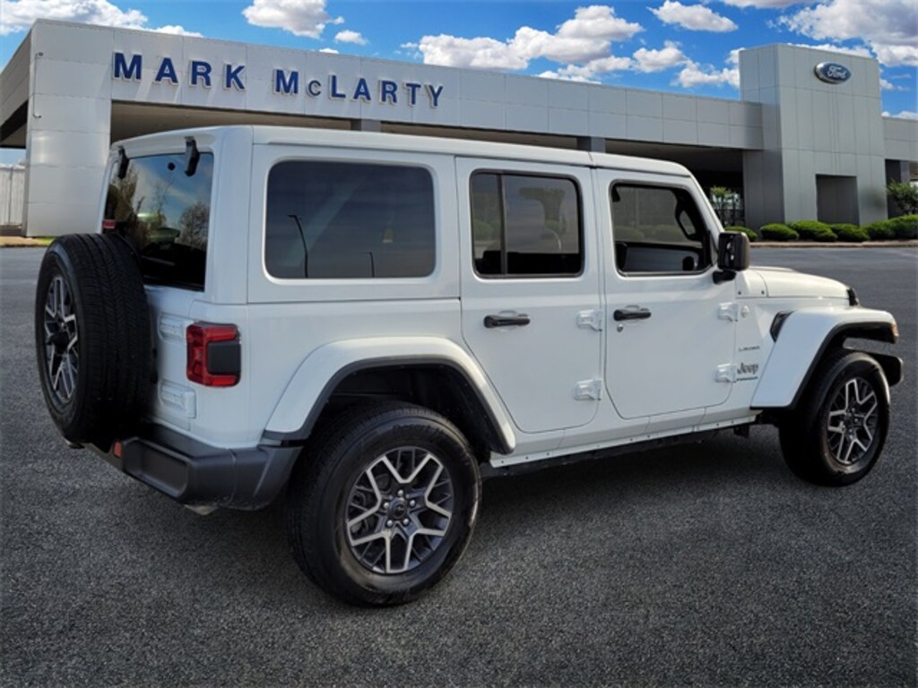Used 2024 Jeep Wrangler Sahara SUV