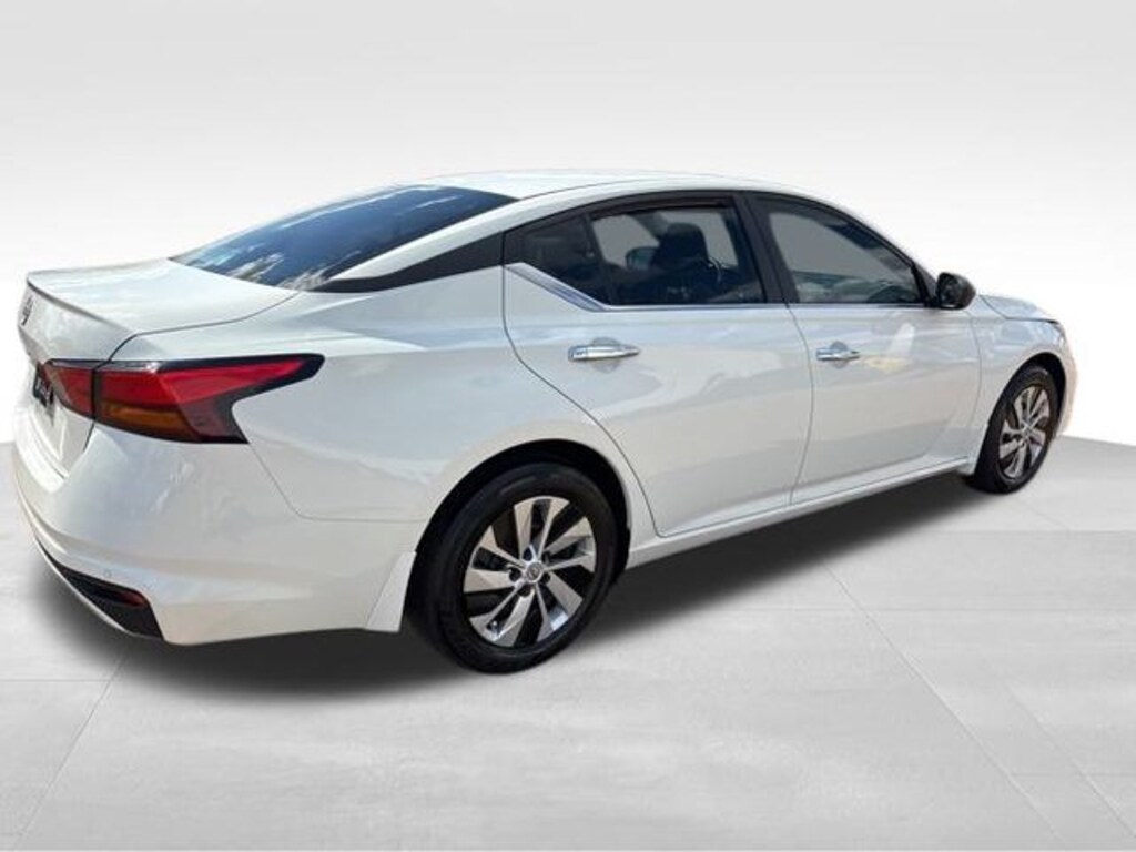 Used 2024 Nissan Altima 2.5 S Sedan